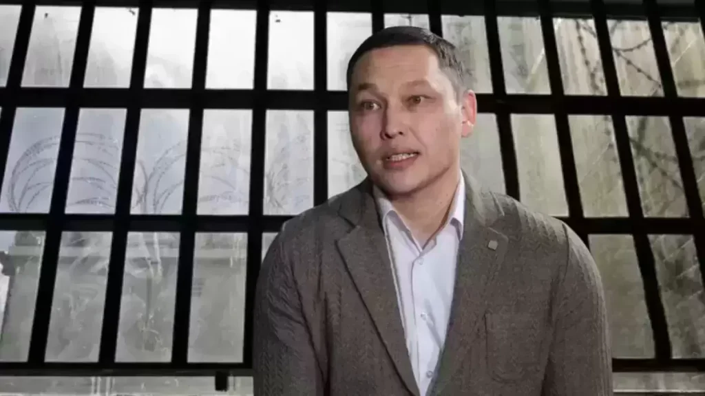 Алты ай қамауда: Санжар Боқаевтың соты қашан өтетіні белгілі болды