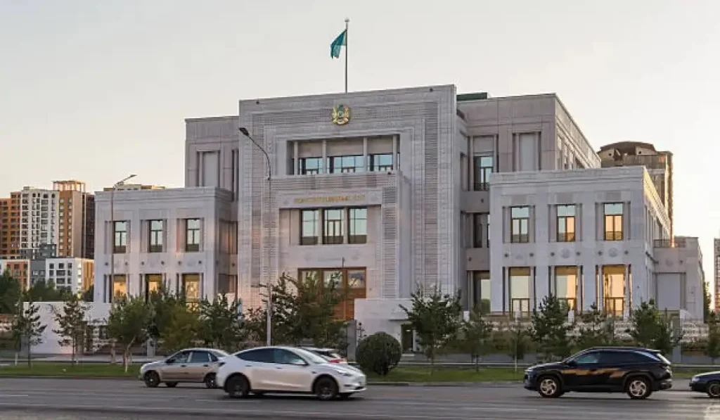 Тоқаев Конституциялық Соттың 10 судьясын тағайындады