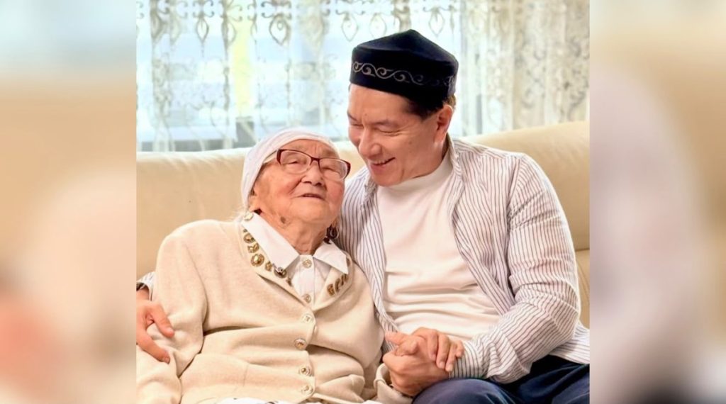«Көбірек жақсылық жасасам ғой…»: Сәкен Майғазиевтің жазбасы елді жылатты